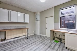 Photo 25- click for photo gallery